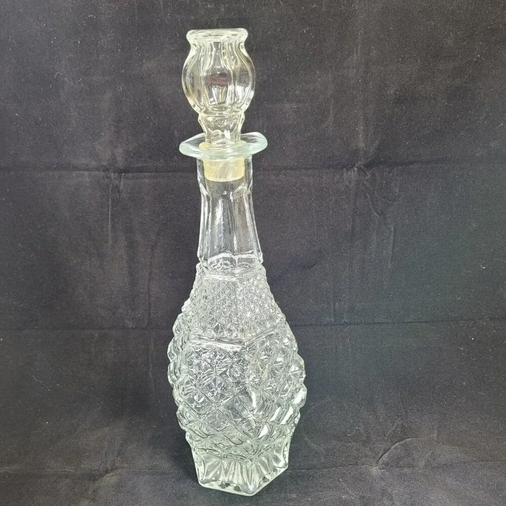 Pressed‎ Glass Liquor Decanter Clear Diamond Pattern Stopper 14.5in Vtg